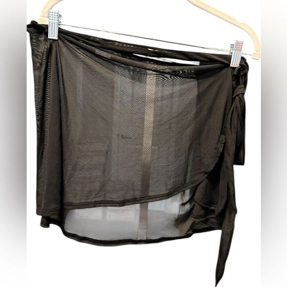 NWOT Wild Fable Women’s Black Sheer Swim Skirt Sarong Cover Wrap Style - Size S - Picture 2 of 6